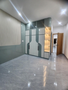 ĐƯỜNG HOÀNG VĂN THÁI - NHÀ MỚI , ô tô ngủ trong nhà kiệt 6m thông .